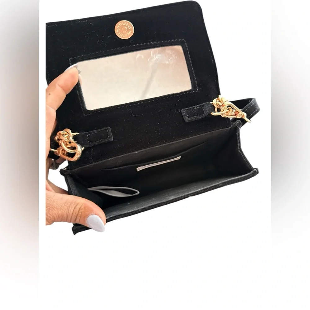 Anthropologie Velvet Crossbody
Wallet Bag Chain‎ - Picture 5 of 7